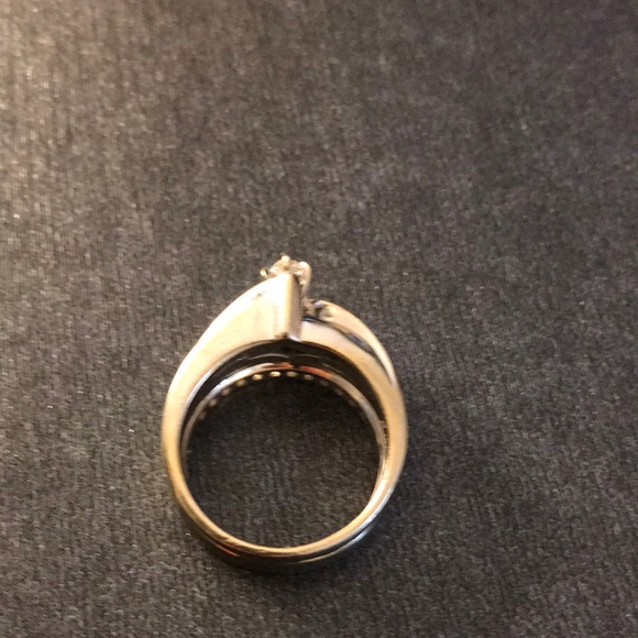 Diamond Engagement and Wedding Band Set - Picture 5 of 7